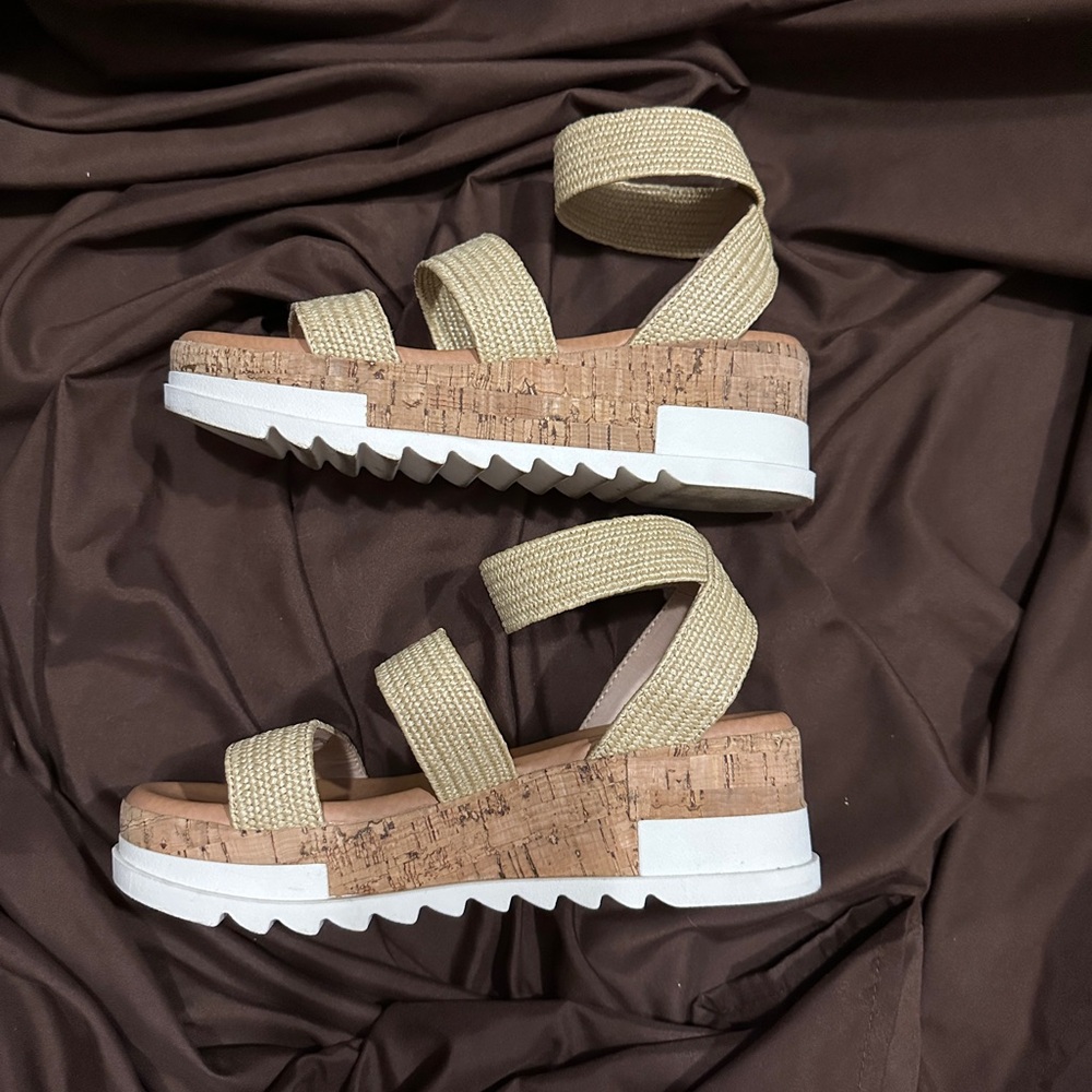 Steve Madden Platform Sandals